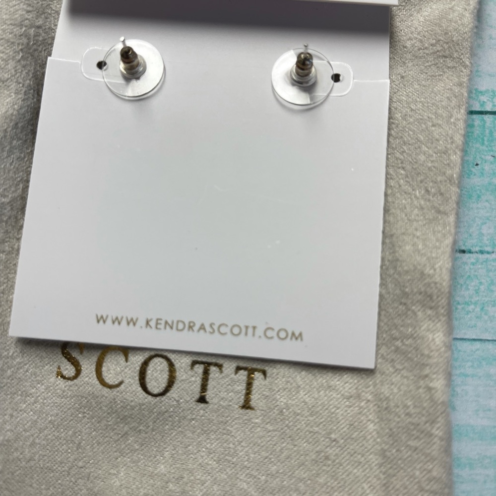 NWOT Kendra Scott Mae Mint Opal Stud Earrings